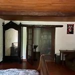 Belle En Bois Chez Antoine בית אירוח *