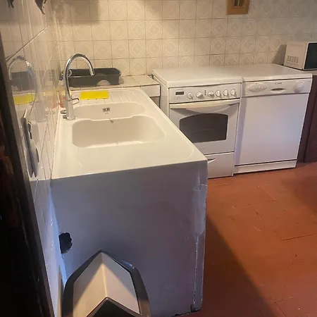Belle En Bois Chez Antoine מונפלייה