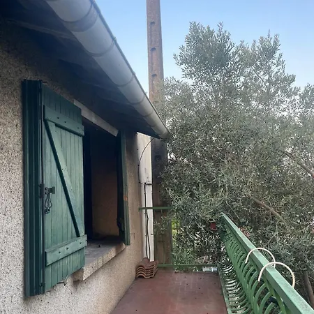 Belle En Bois Chez Antoine בית אירוח מונפלייה