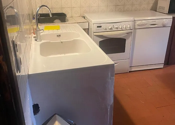 Belle En Bois Chez Antoine Montpellier
