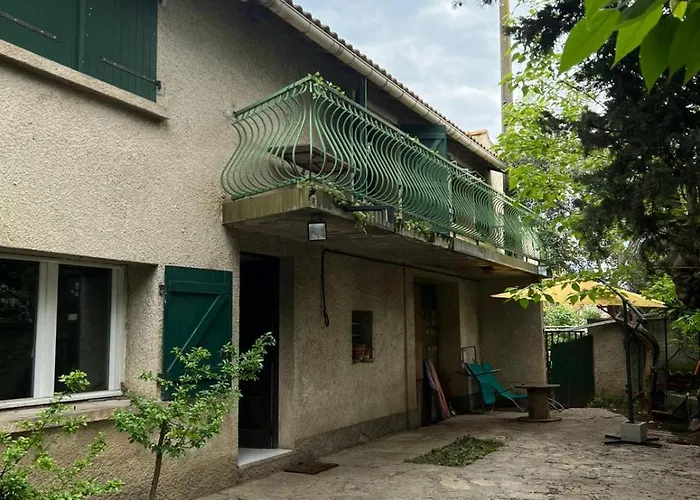 Belle En Bois Chez Antoine Δωμάτια σε οικογενειακή κατοικία Μονπελιέ